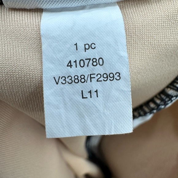 Lands End One Piece Swimsuit Dress Womens 16W Floral Modest Skirt Supportive - Picture 5 of 7